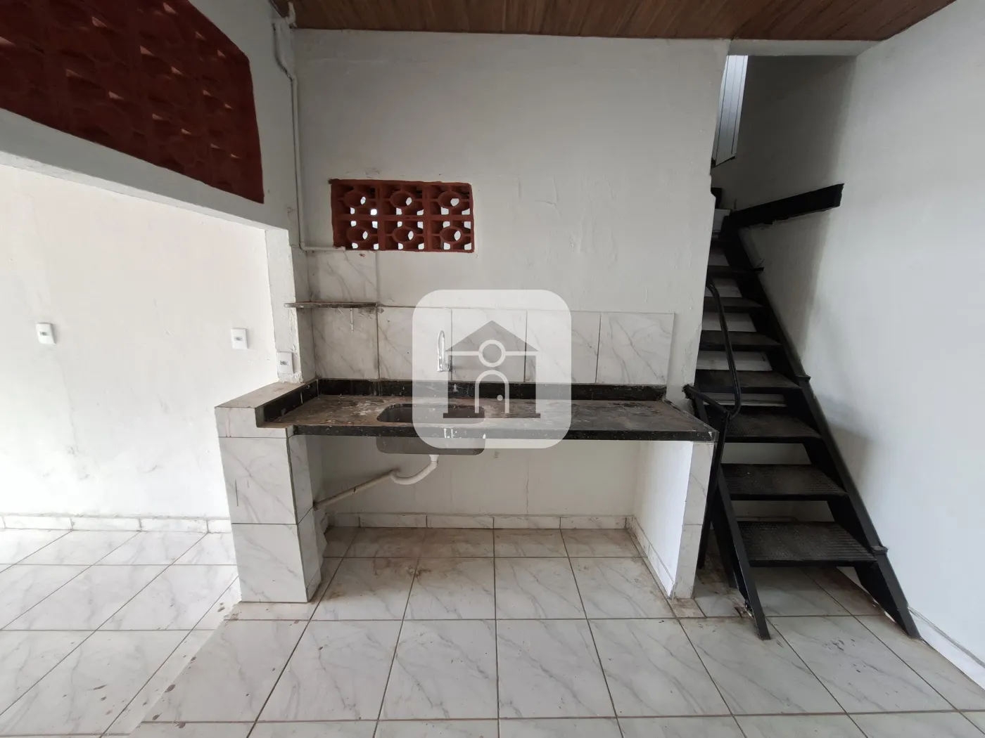 Alugar Comercial / Loja em Uberl&acirc;ndia R$ 3.000,00 - Foto 28