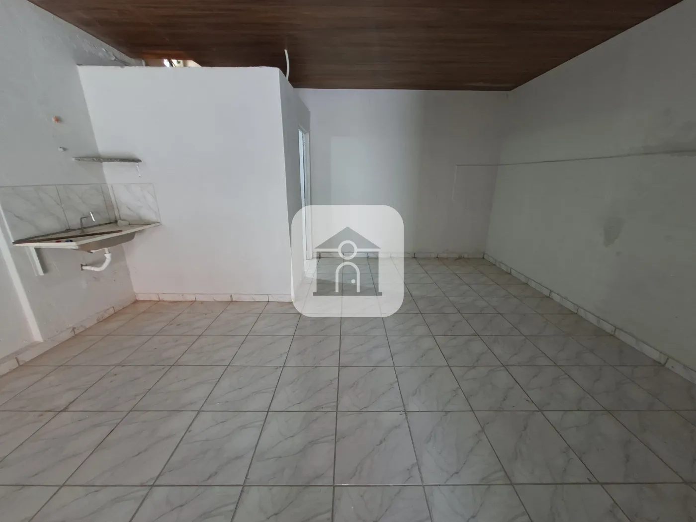 Alugar Comercial / Loja em Uberl&acirc;ndia R$ 3.000,00 - Foto 34