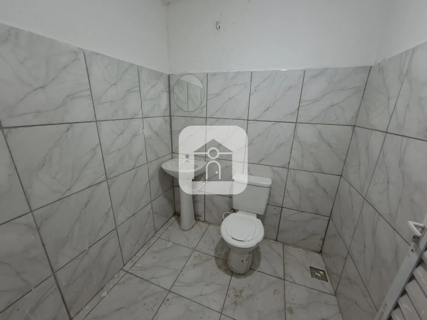 Alugar Comercial / Loja em Uberl&acirc;ndia R$ 3.000,00 - Foto 36