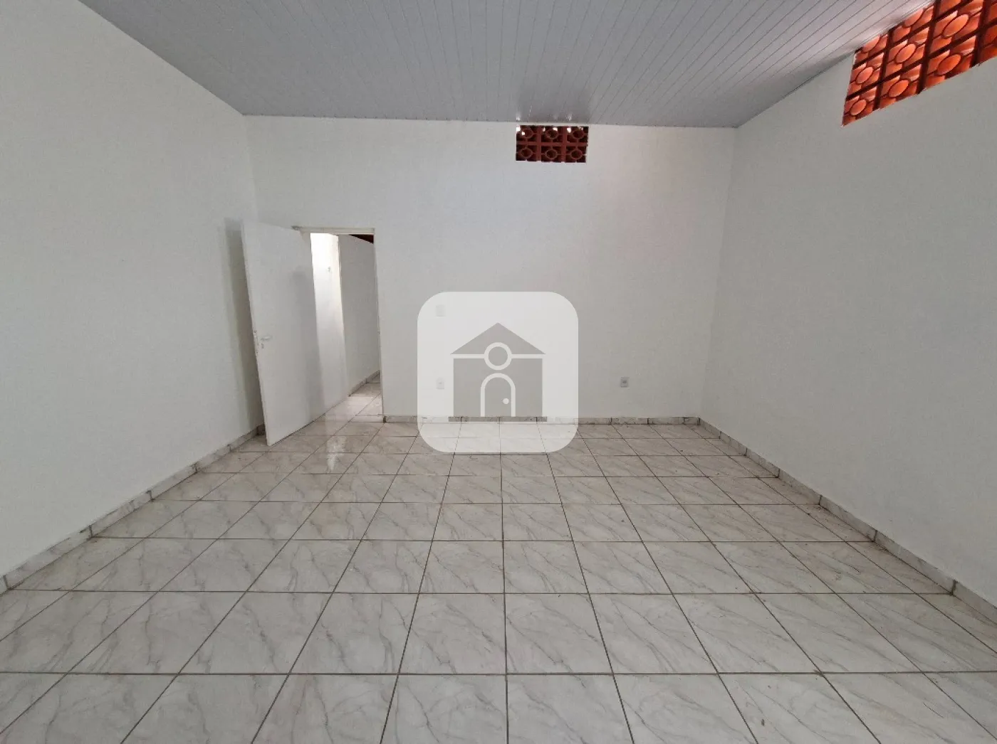 Alugar Comercial / Loja em Uberl&acirc;ndia R$ 3.000,00 - Foto 17