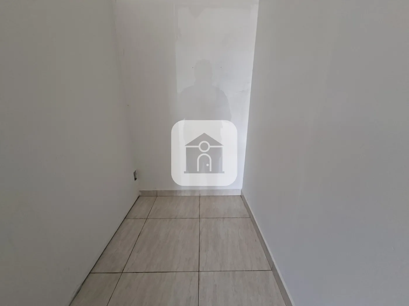 Alugar Comercial / Loja em Uberl&acirc;ndia R$ 1.875,00 - Foto 3