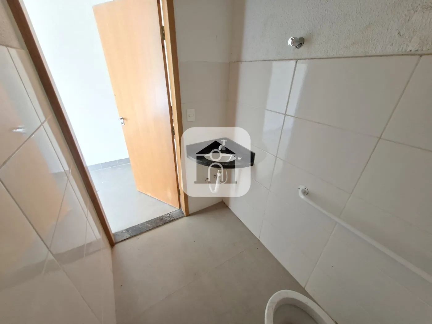 Alugar Comercial / Loja em Uberl&acirc;ndia R$ 1.550,00 - Foto 7