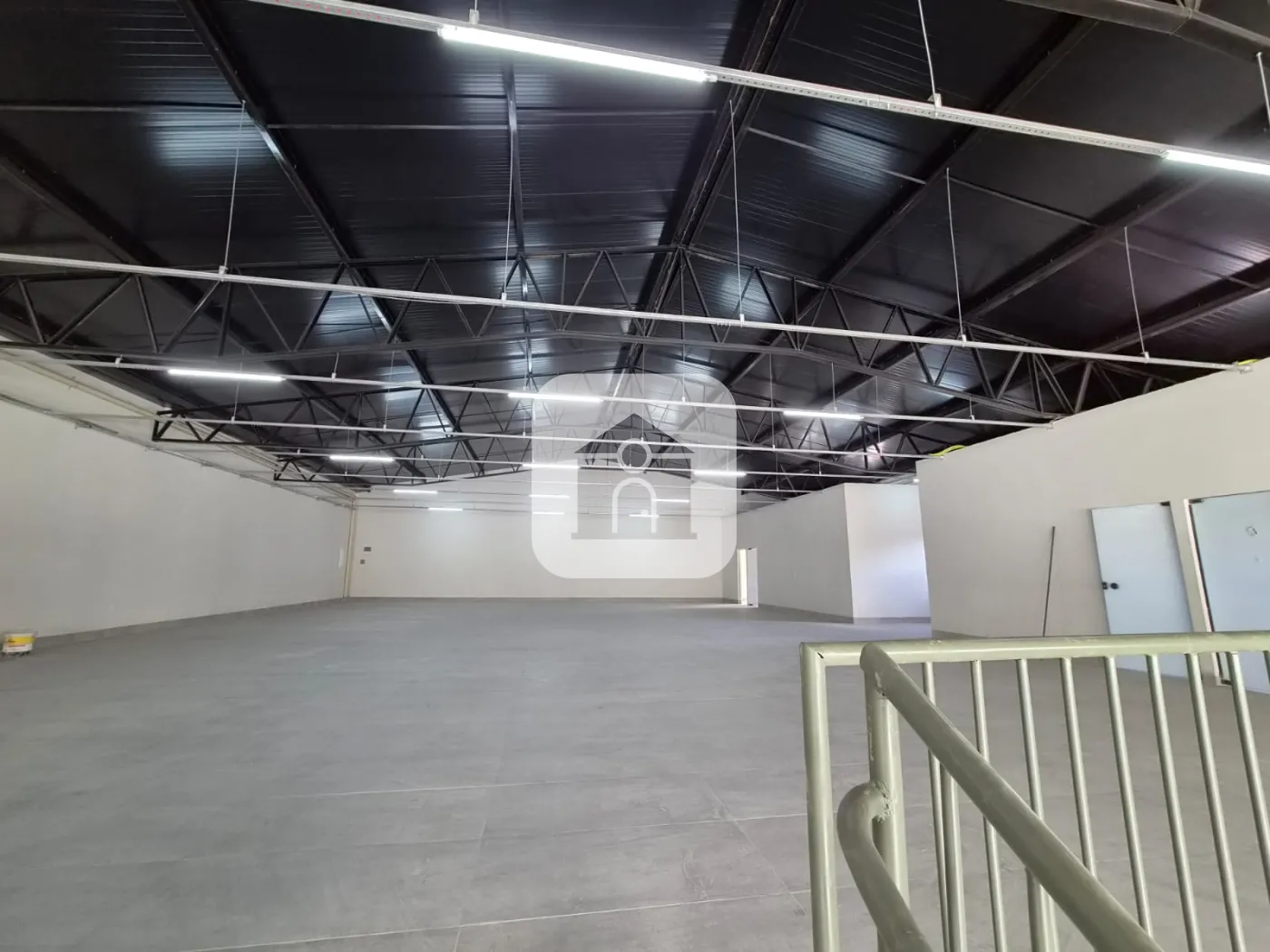 Alugar Comercial / Loja em Uberl&acirc;ndia R$ 35.000,00 - Foto 3