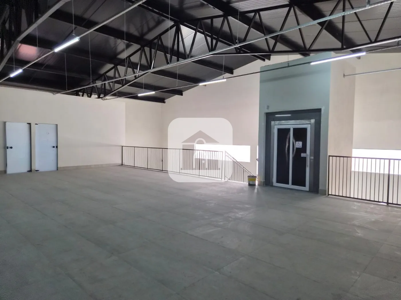 Alugar Comercial / Loja em Uberl&acirc;ndia R$ 35.000,00 - Foto 5