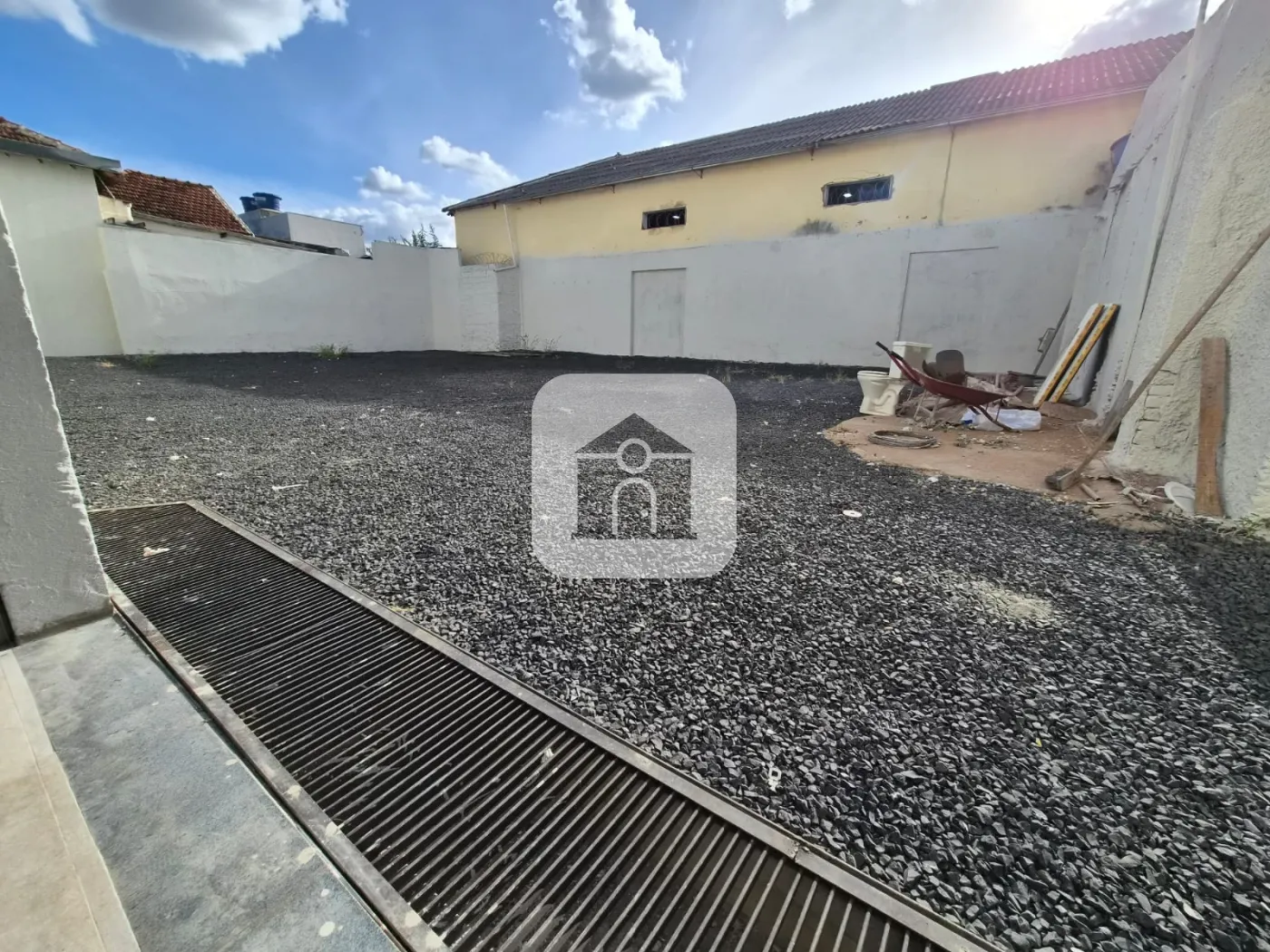 Alugar Comercial / Loja em Uberl&acirc;ndia R$ 35.000,00 - Foto 10