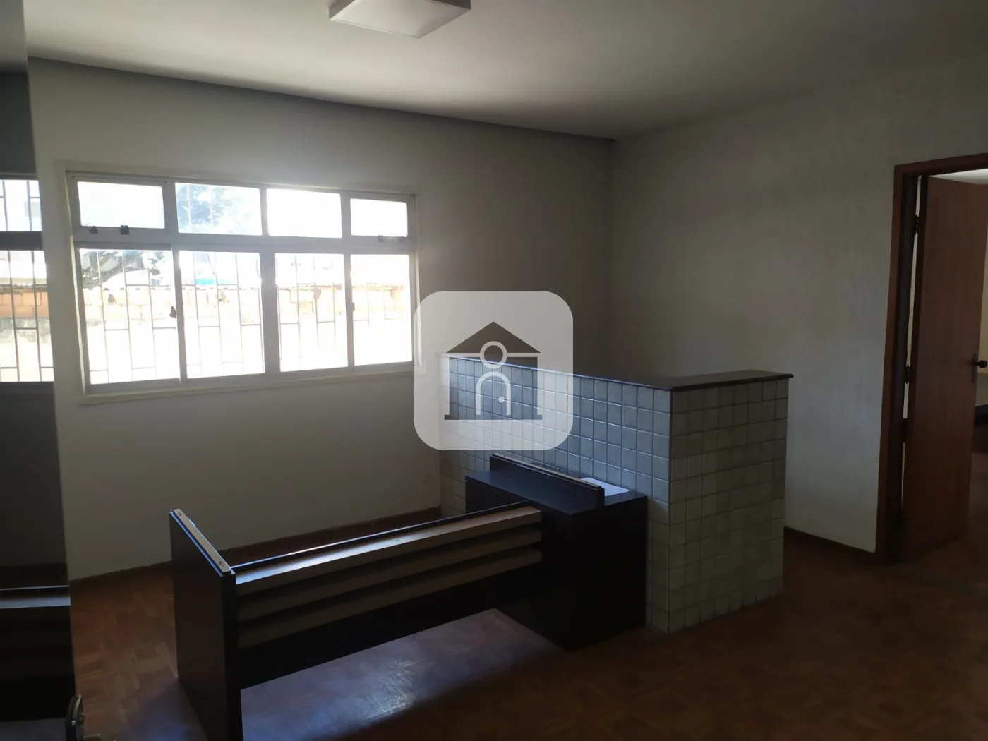 Alugar Comercial / Sala Comercial em Uberl&acirc;ndia R$ 1.000,00 - Foto 1