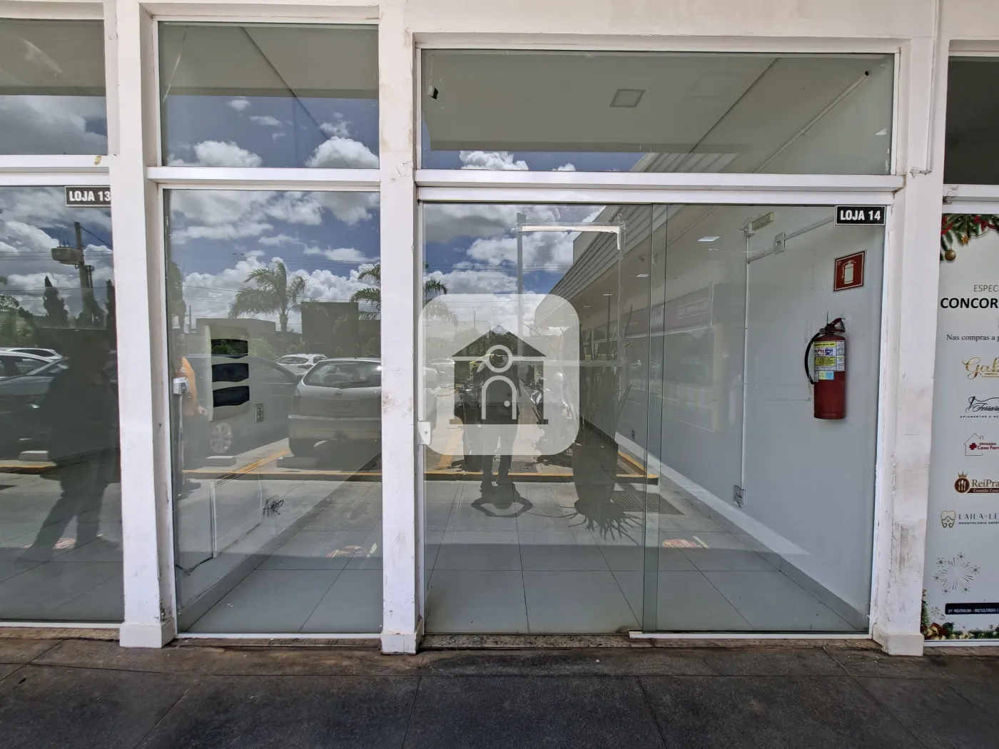 Alugar Comercial / Loja em Uberl&acirc;ndia R$ 1.875,00 - Foto 1