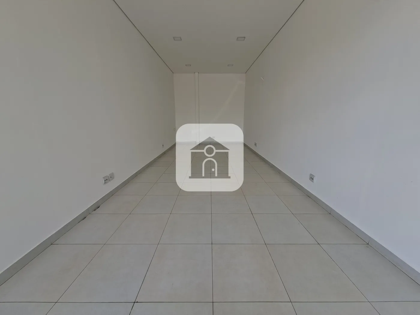 Alugar Comercial / Loja em Uberl&acirc;ndia R$ 1.875,00 - Foto 3
