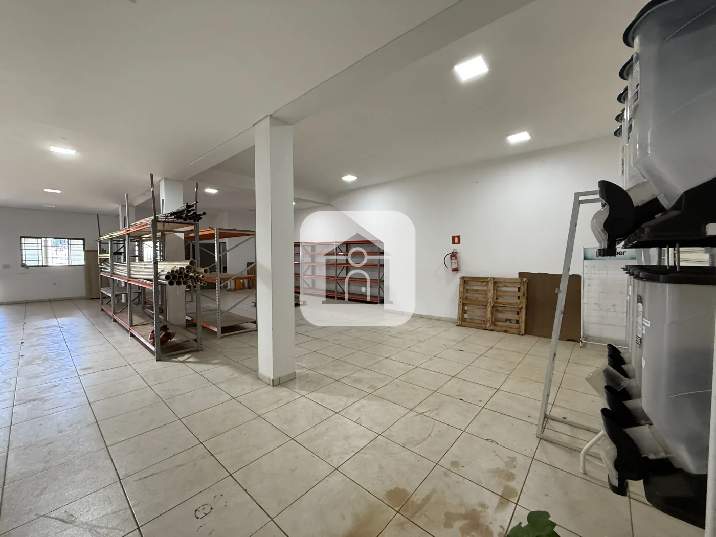 Alugar Comercial / Loja em Uberl&acirc;ndia R$ 3.400,00 - Foto 7