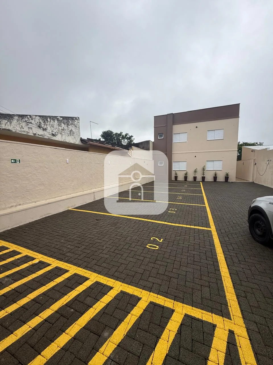 Alugar Apartamento / Padr&atilde;o em Araguari R$ 2.000,00 - Foto 2