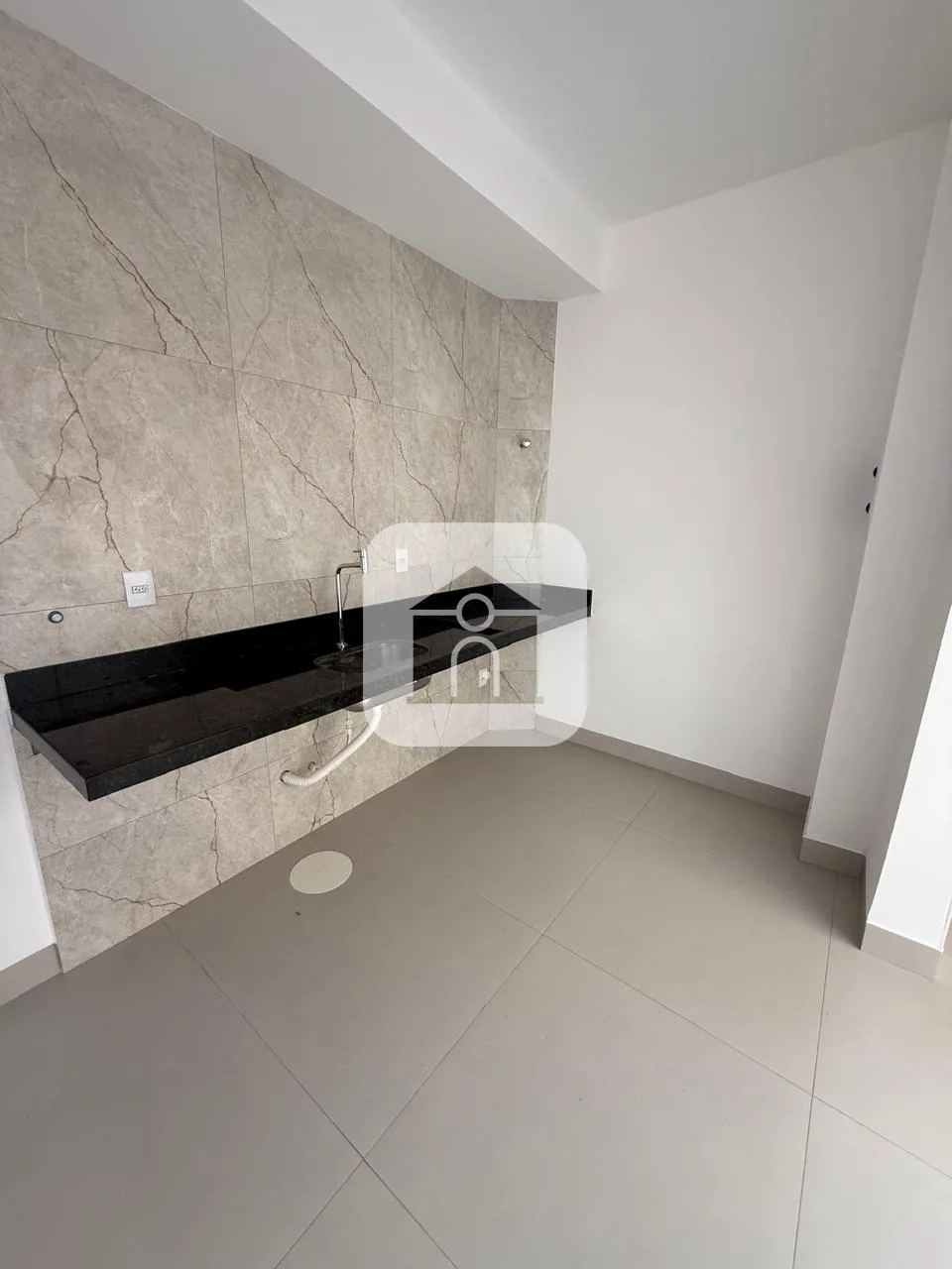 Alugar Apartamento / Padr&atilde;o em Araguari R$ 2.000,00 - Foto 5
