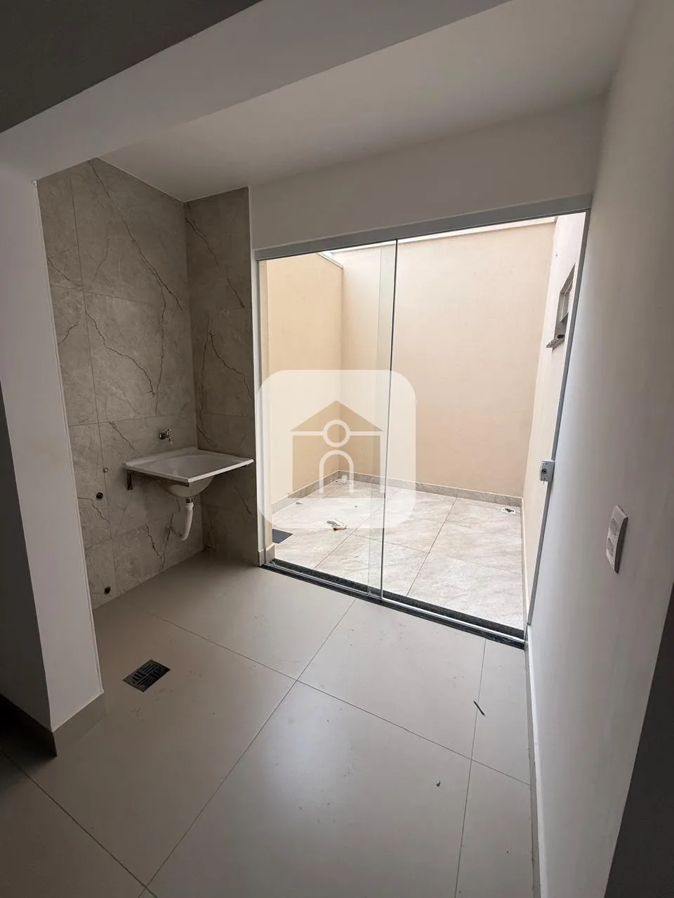 Alugar Apartamento / Padr&atilde;o em Araguari R$ 2.000,00 - Foto 6