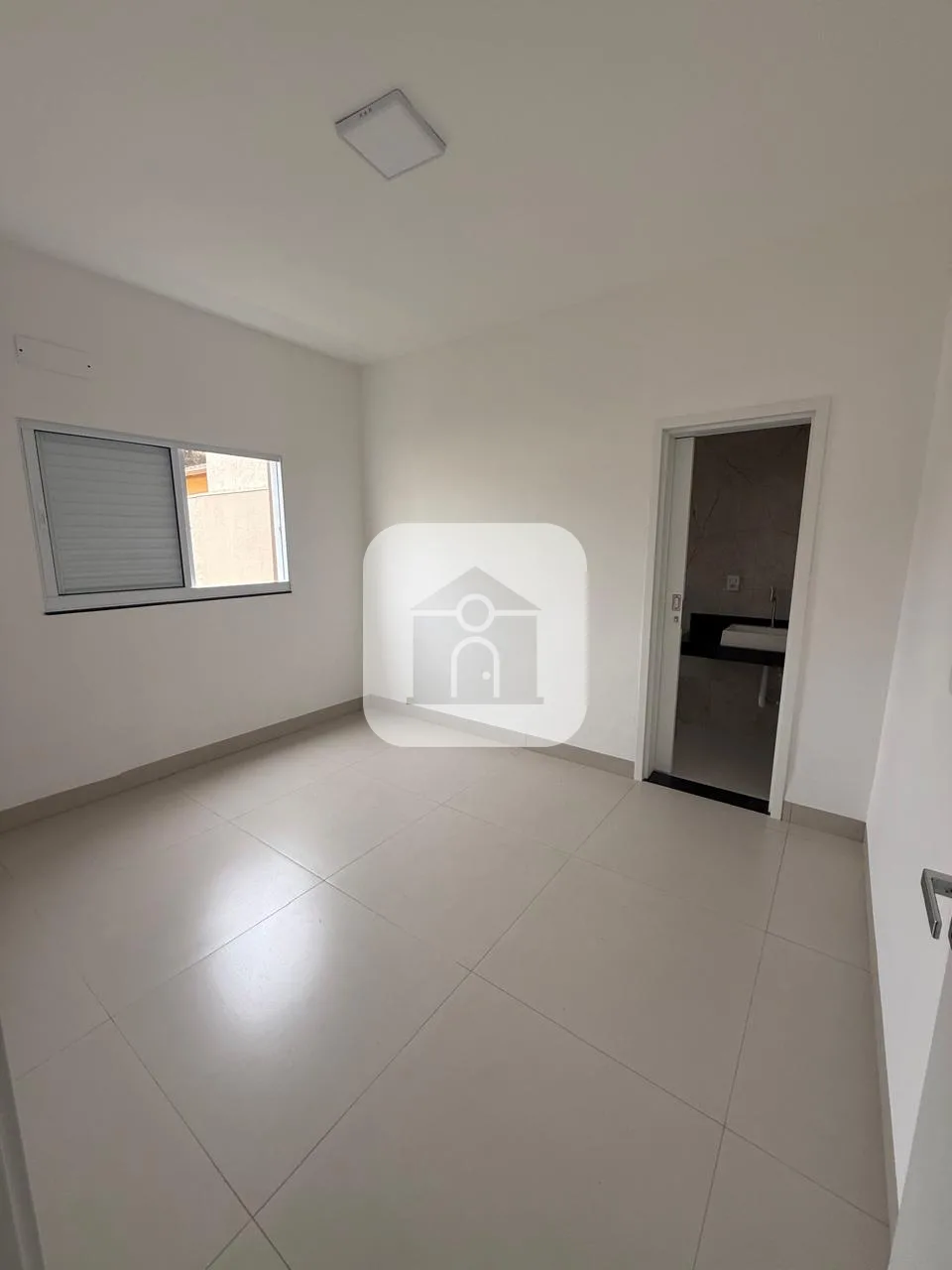 Alugar Apartamento / Padr&atilde;o em Araguari R$ 2.000,00 - Foto 11