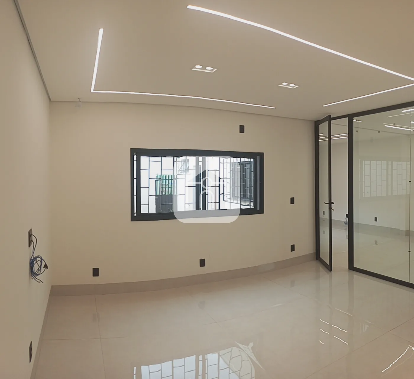 Alugar Comercial / Sala Comercial em Uberl&acirc;ndia R$ 2.500,00 - Foto 7