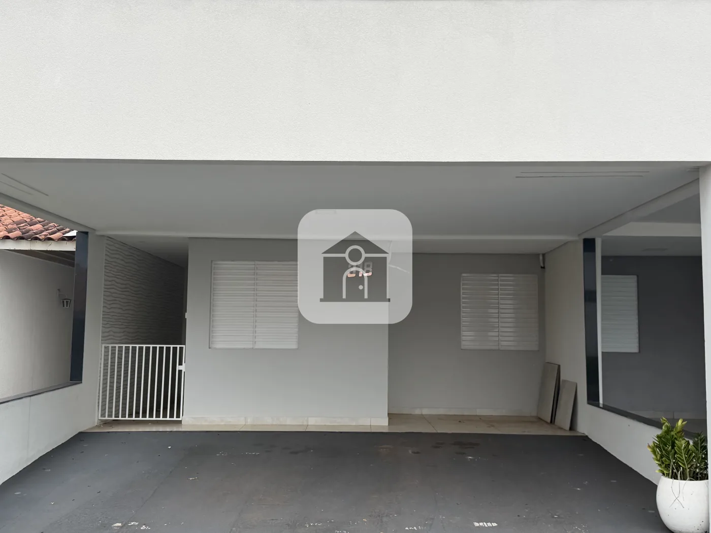 Alugar Casa / Condom&iacute;nio ou Loteamento Fechado em Uberlandia R$ 5.500,00 - Foto 3