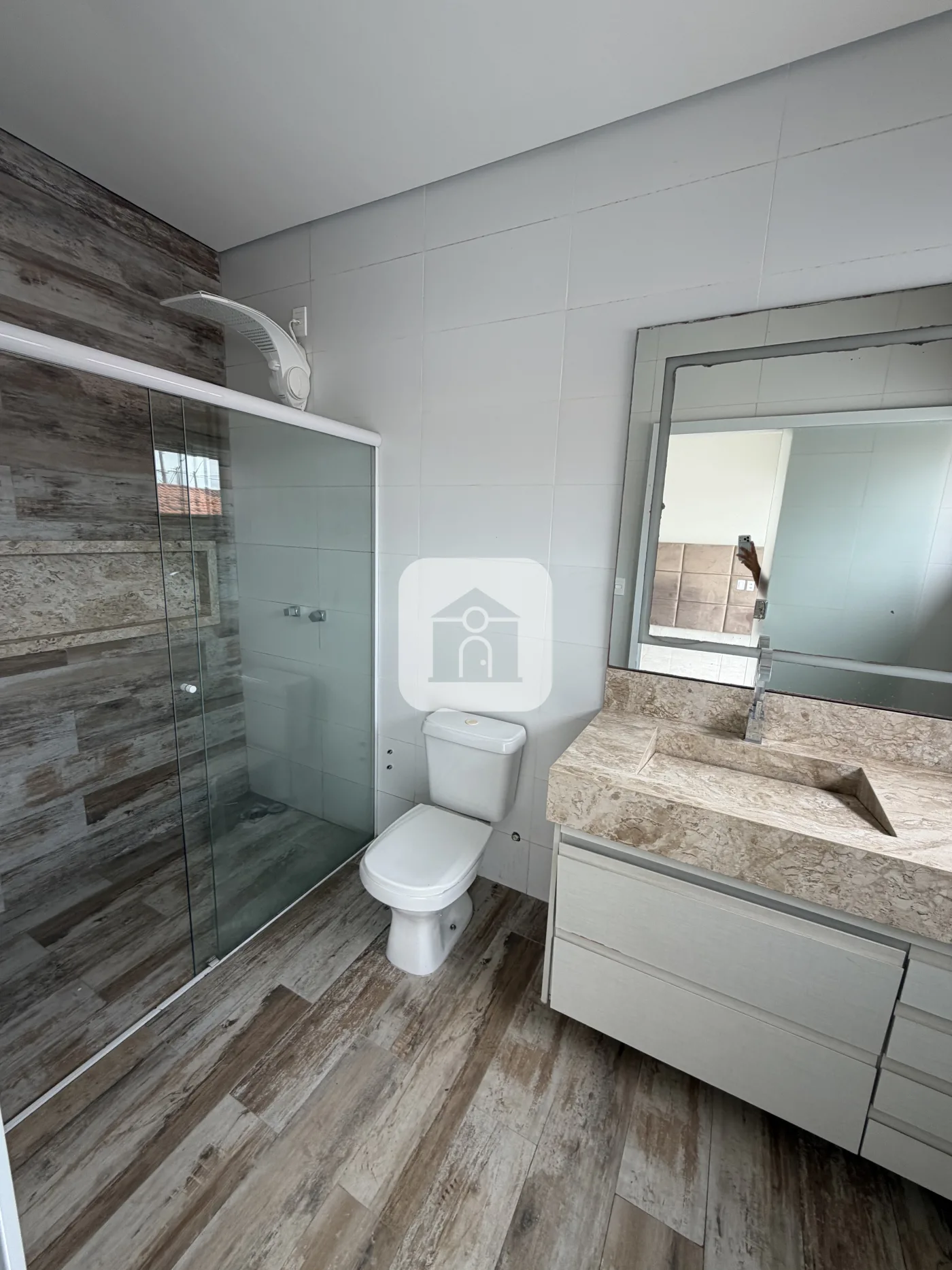 Alugar Casa / Condom&iacute;nio ou Loteamento Fechado em Uberlandia R$ 5.500,00 - Foto 15