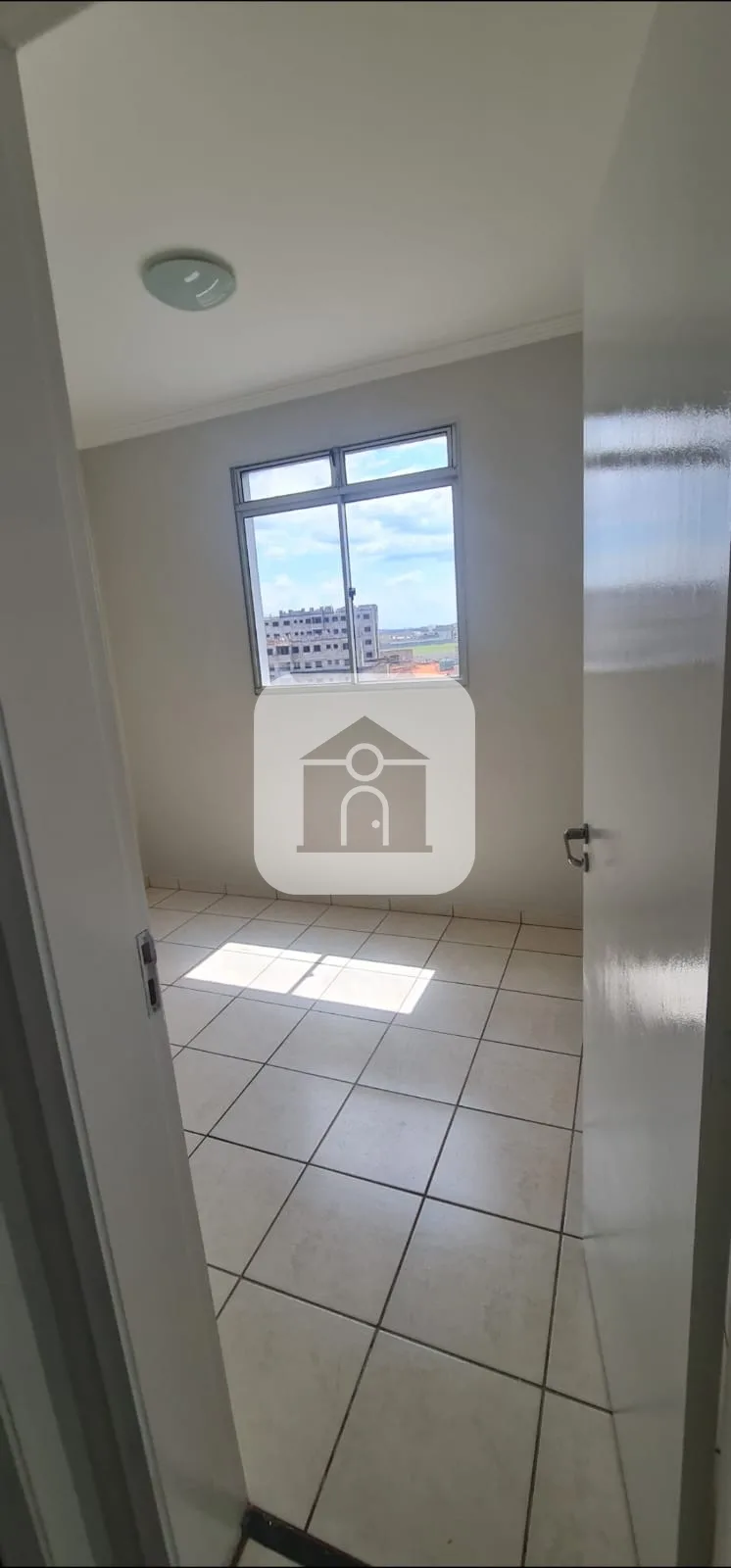 Alugar Apartamento / Padr&atilde;o em Uberl&acirc;ndia R$ 930,00 - Foto 3