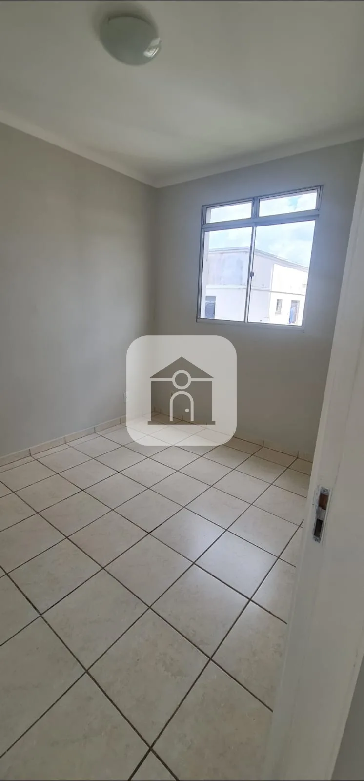 Alugar Apartamento / Padr&atilde;o em Uberl&acirc;ndia R$ 930,00 - Foto 4