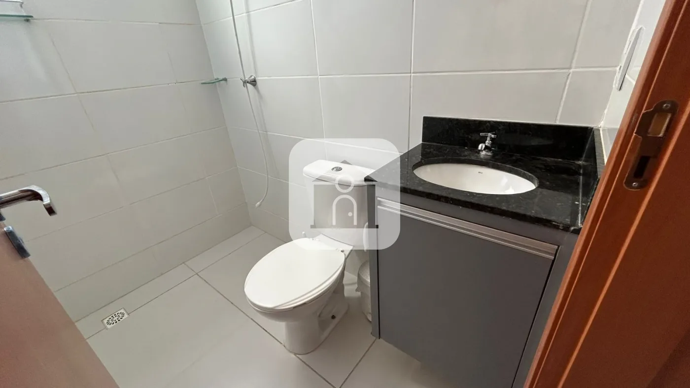 Alugar Apartamento / Padr&atilde;o em Uberlandia R$ 1.900,00 - Foto 7