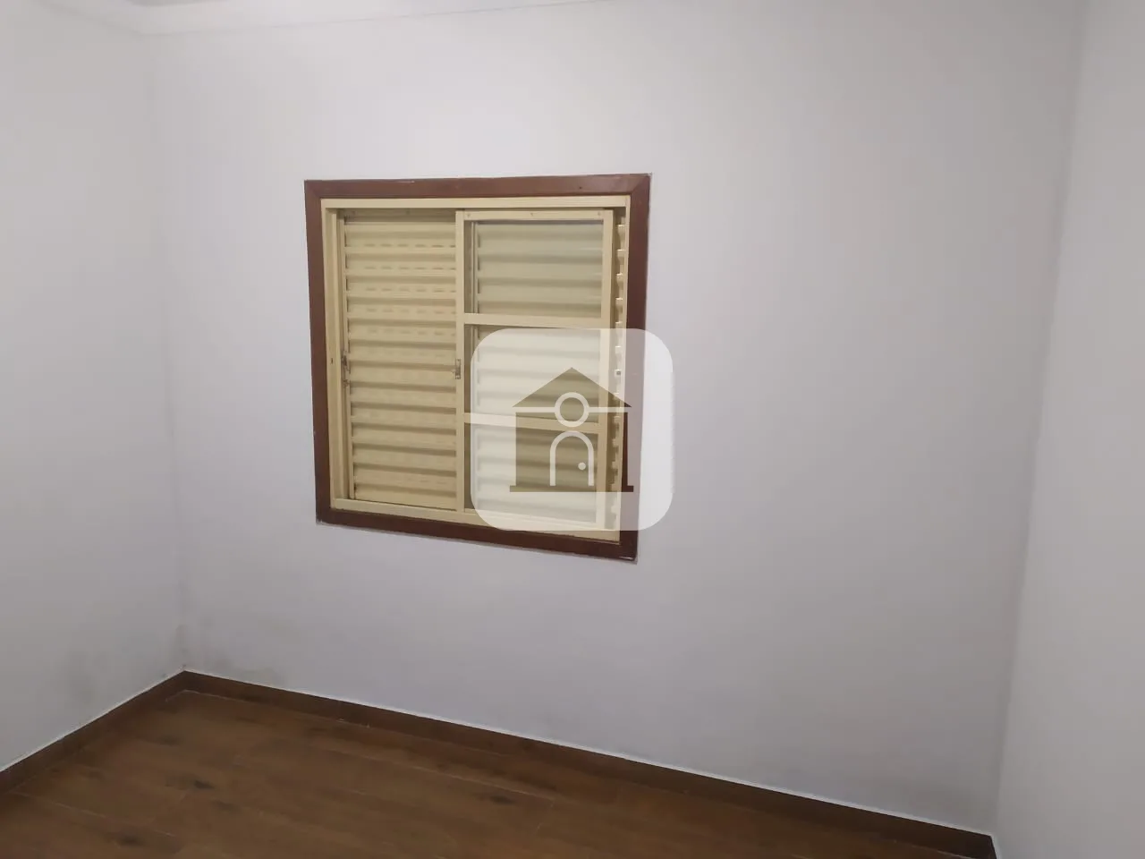 Alugar Casa / Padr&atilde;o em Uberl&acirc;ndia R$ 3.000,00 - Foto 4