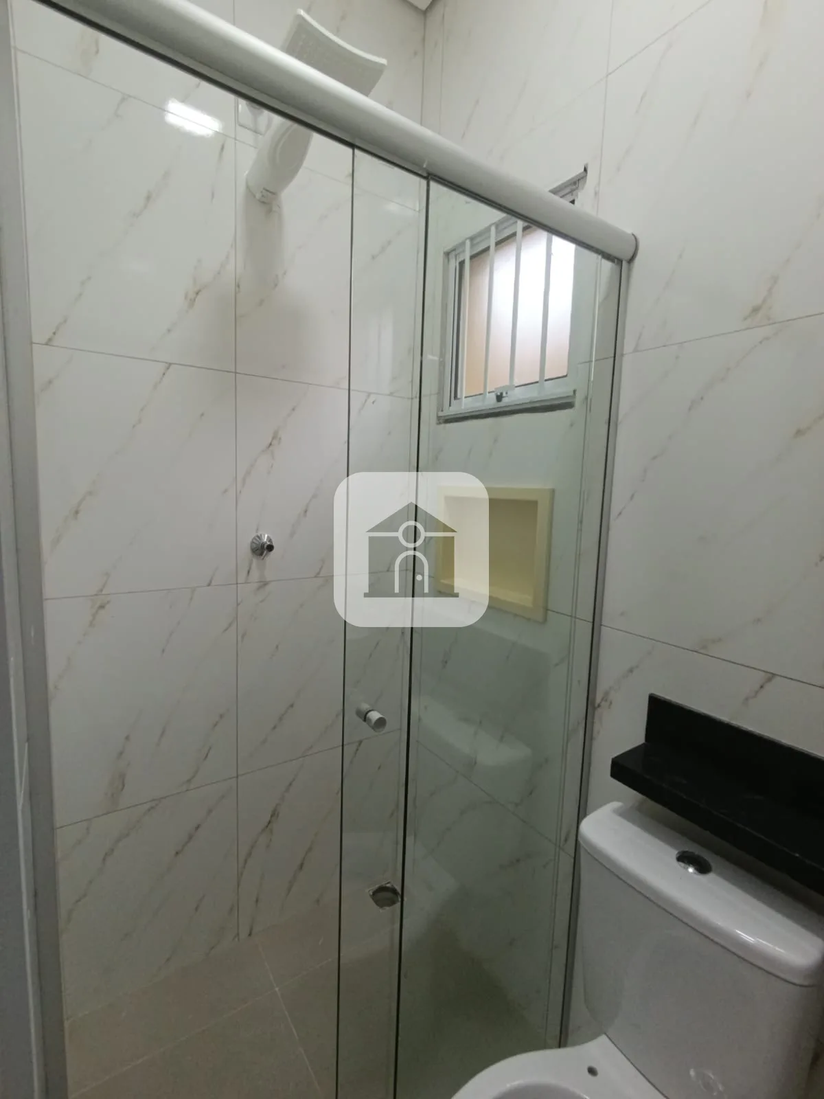 Alugar Apartamento / Quitinete em Uberl&acirc;ndia R$ 1.350,00 - Foto 4
