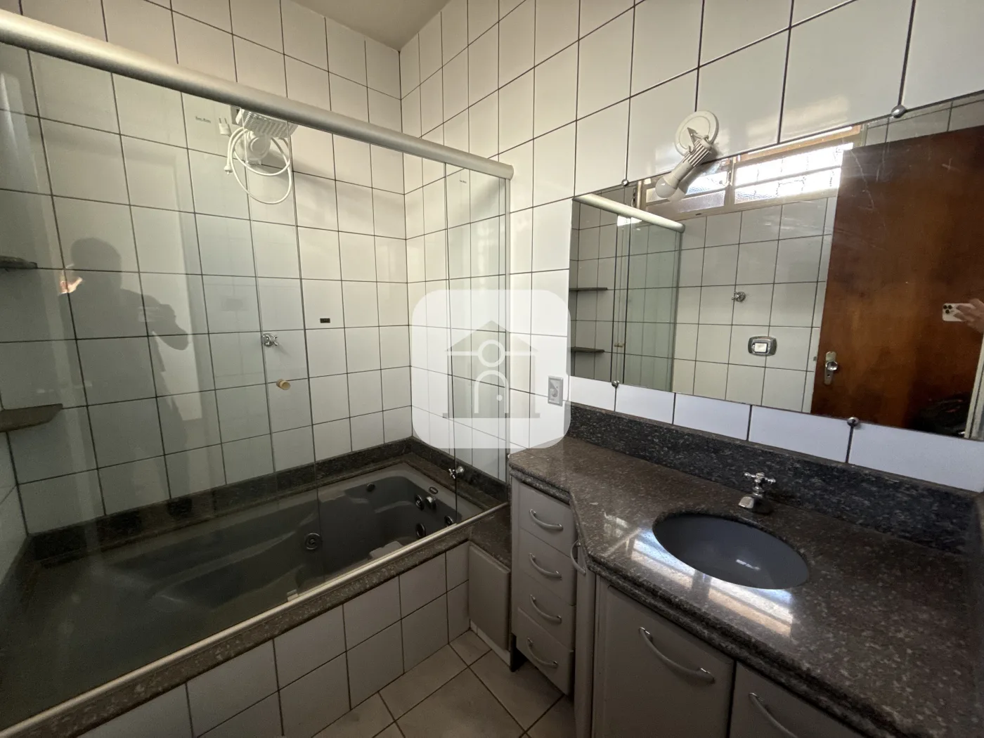 Alugar Casa / Padr&atilde;o em Uberl&acirc;ndia R$ 3.400,00 - Foto 19