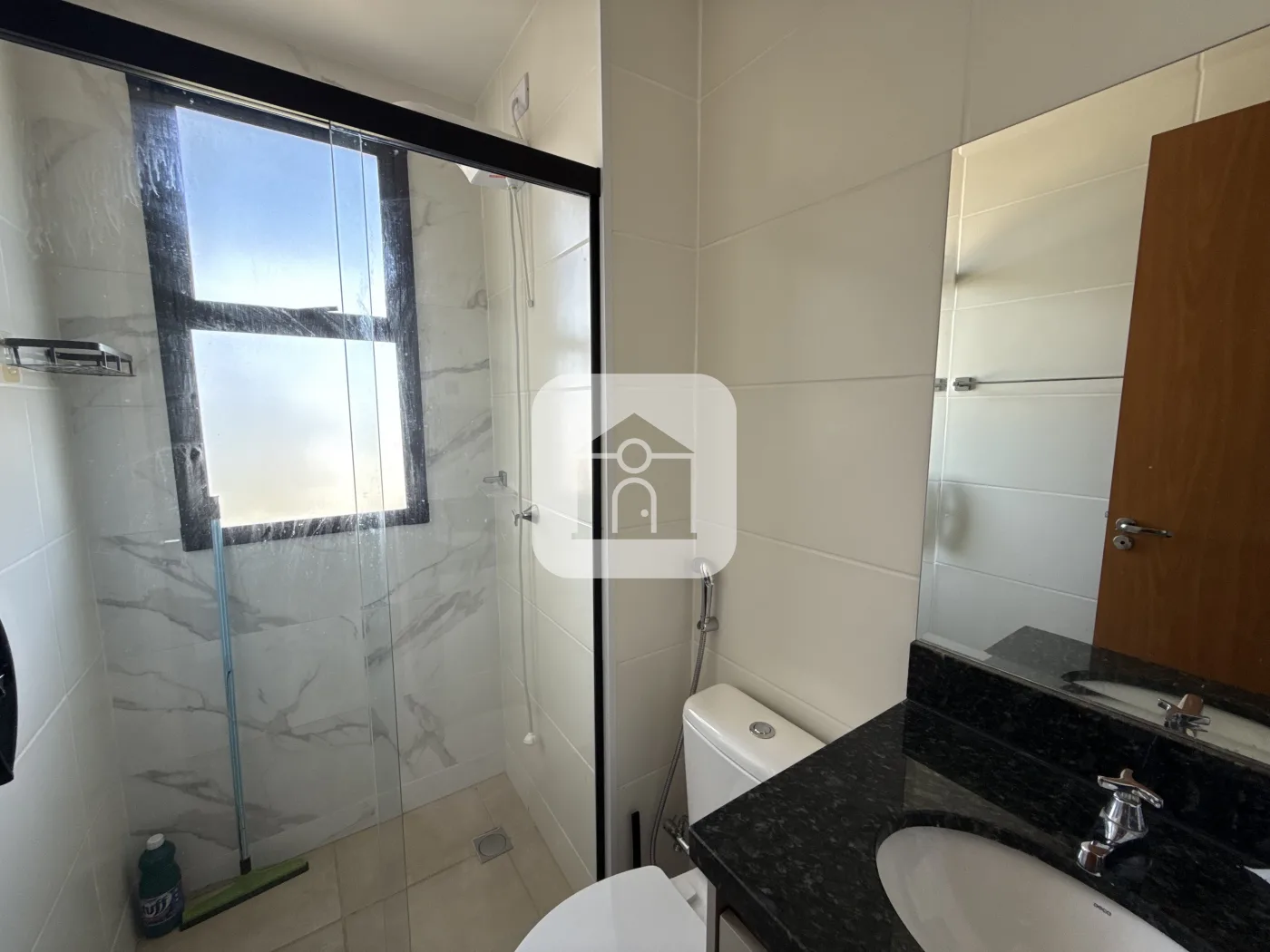 Alugar Apartamento / Padr&atilde;o em Uberl&acirc;ndia R$ 2.400,00 - Foto 9