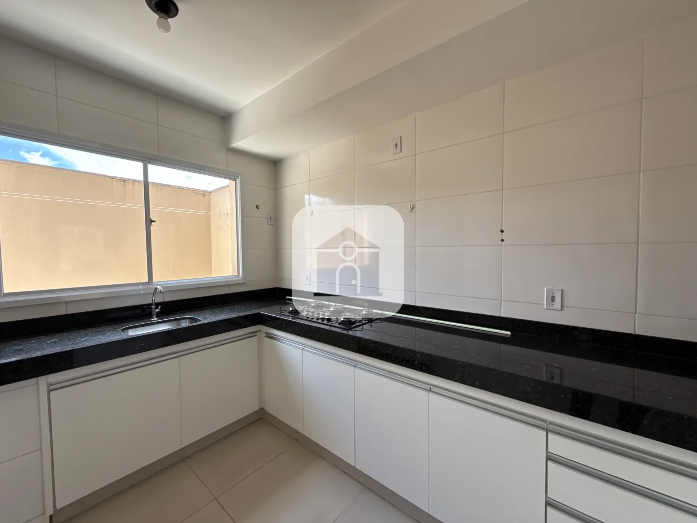 Alugar Casa / Sobrado em Uberl&acirc;ndia R$ 2.900,00 - Foto 4