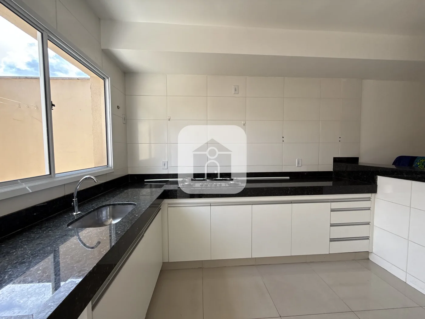 Alugar Casa / Sobrado em Uberl&acirc;ndia R$ 2.900,00 - Foto 2