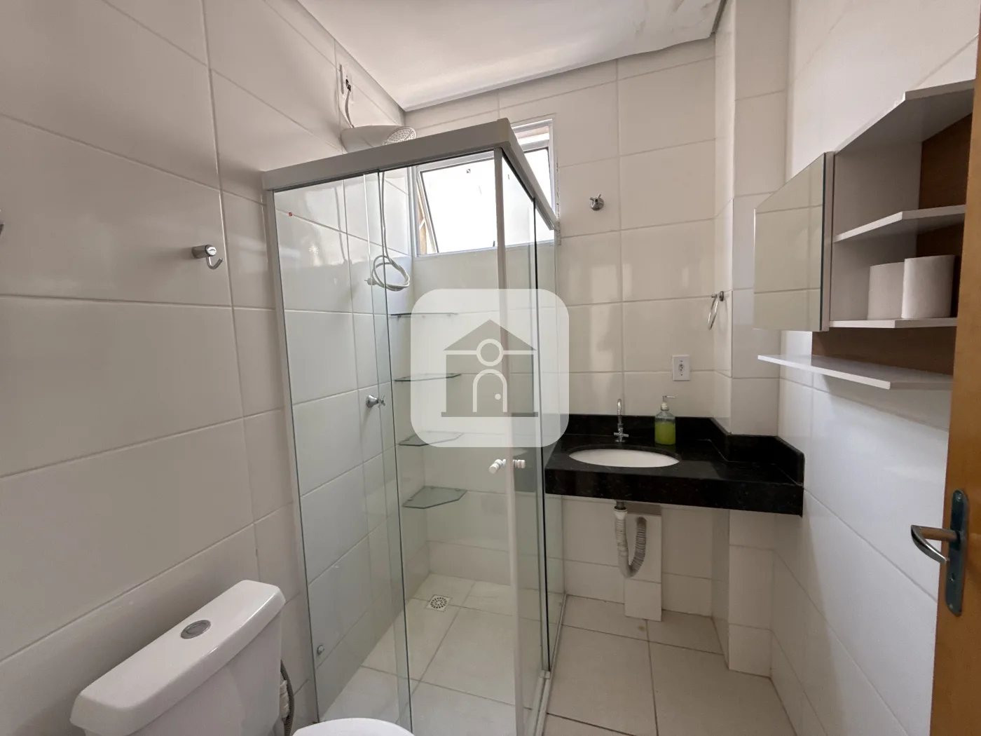 Alugar Casa / Padr&atilde;o em Uberl&acirc;ndia R$ 2.500,00 - Foto 3