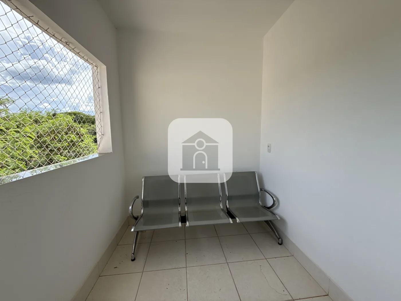 Alugar Casa / Padr&atilde;o em Uberl&acirc;ndia R$ 2.500,00 - Foto 4
