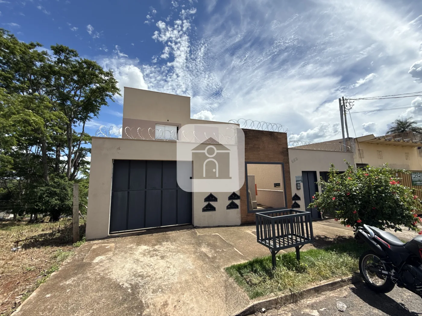Alugar Casa / Padr&atilde;o em Uberl&acirc;ndia R$ 2.500,00 - Foto 11