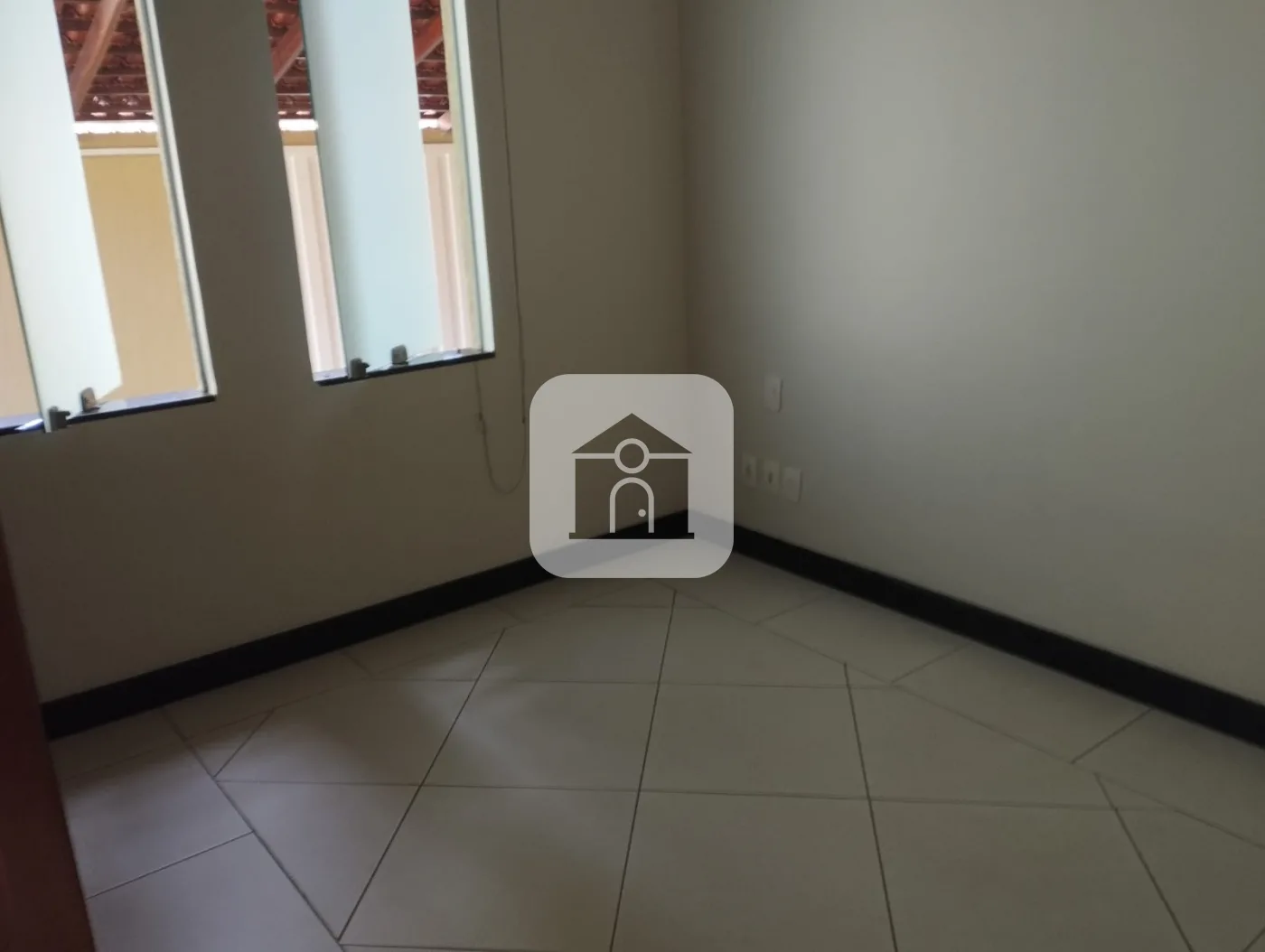 Alugar Casa / Padr&atilde;o em Uberl&acirc;ndia R$ 3.800,00 - Foto 7