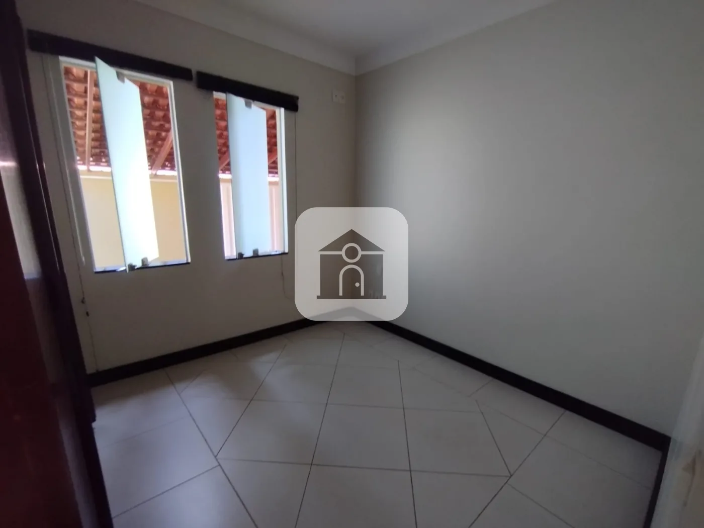Alugar Casa / Padr&atilde;o em Uberl&acirc;ndia R$ 3.800,00 - Foto 15