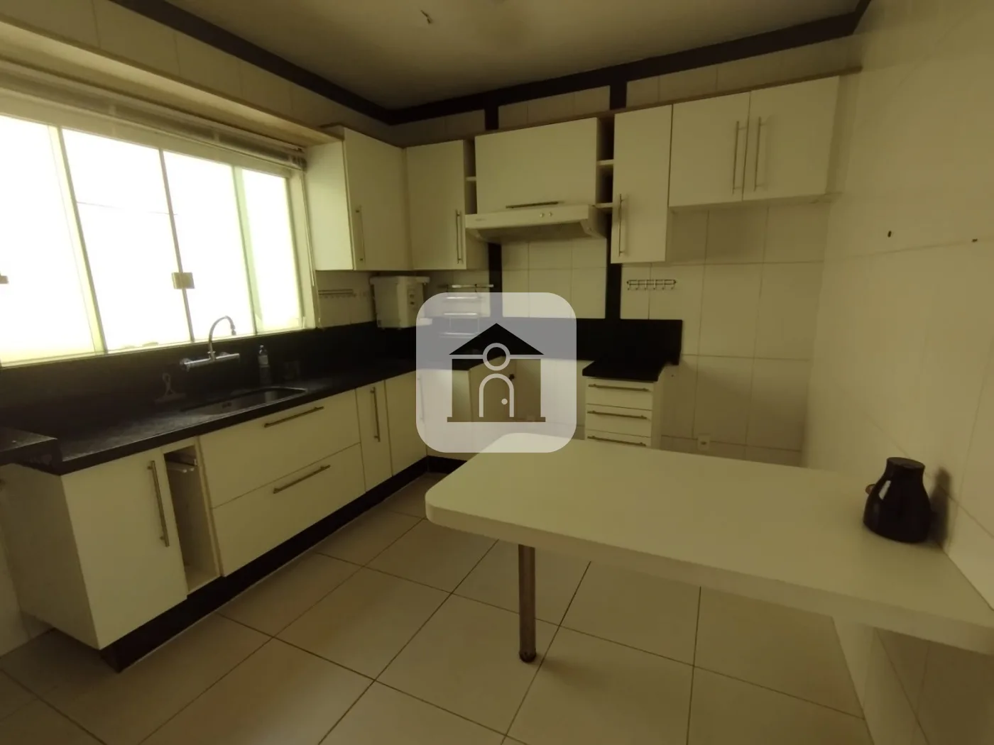 Alugar Casa / Padr&atilde;o em Uberl&acirc;ndia R$ 3.800,00 - Foto 16