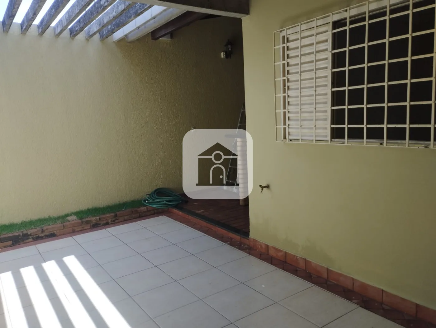 Alugar Casa / Padr&atilde;o em Uberl&acirc;ndia R$ 3.800,00 - Foto 26