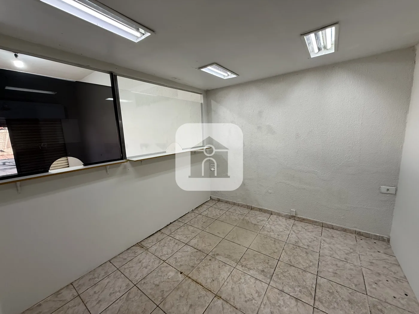 Alugar Comercial / C&ocirc;modo em Uberl&acirc;ndia R$ 3.000,00 - Foto 4