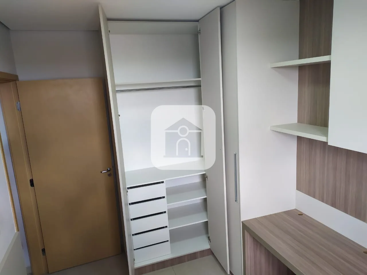 Comprar Apartamento / Padr&atilde;o em Uberlandia R$ 320.000,00 - Foto 7