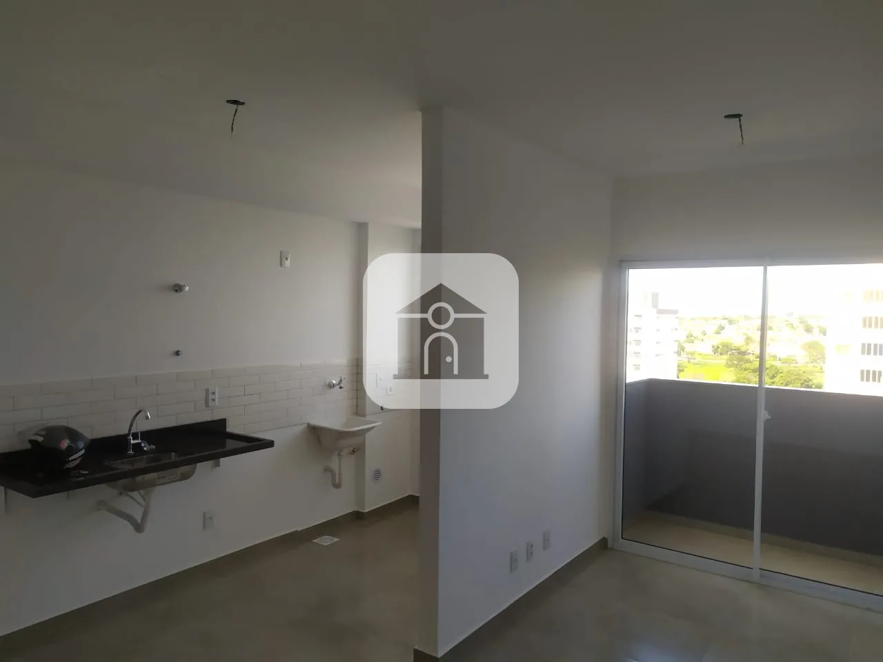 Alugar Apartamento / Padr&atilde;o em Uberl&acirc;ndia R$ 1.200,00 - Foto 1