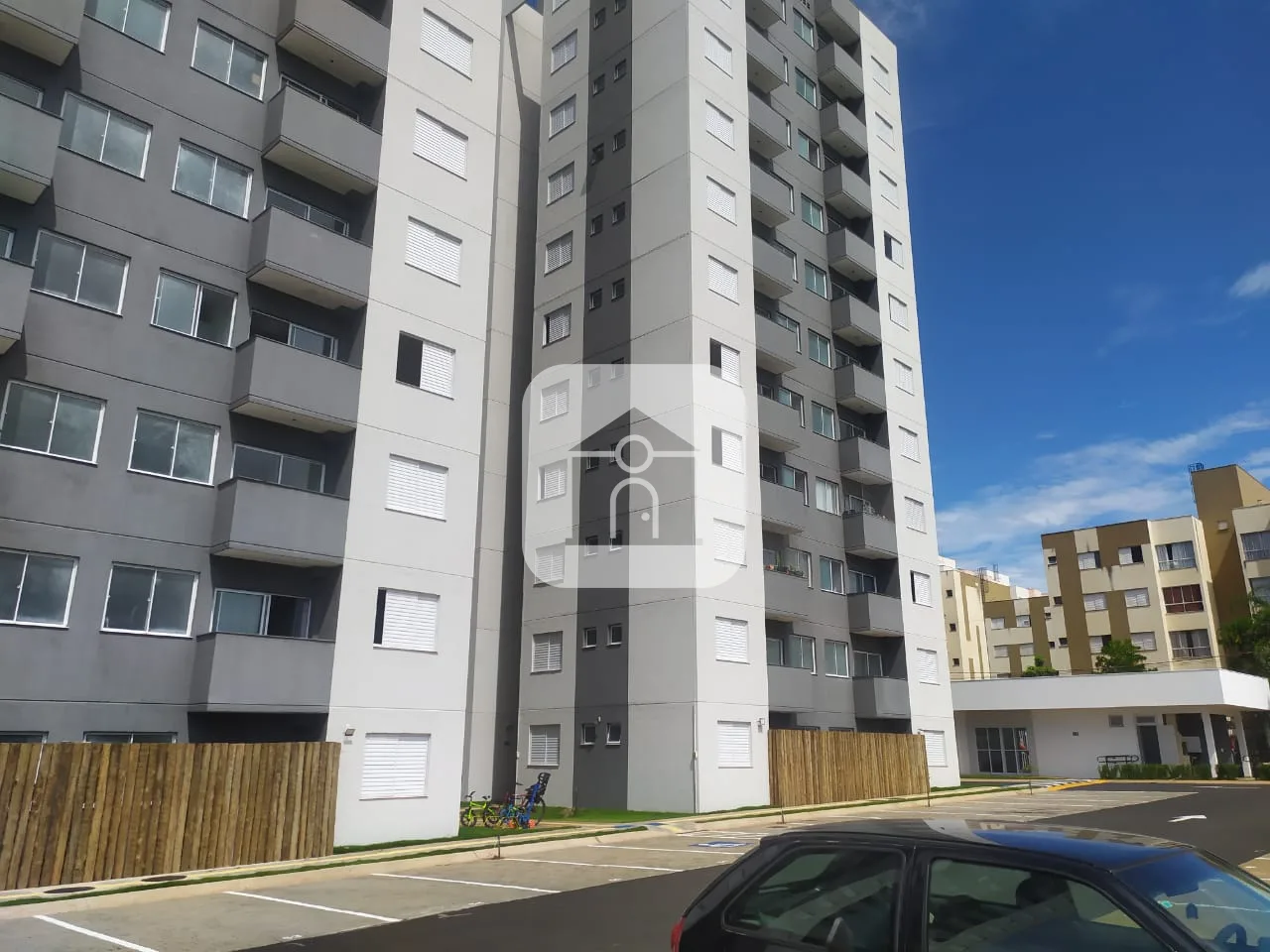 Alugar Apartamento / Padr&atilde;o em Uberl&acirc;ndia R$ 1.200,00 - Foto 11