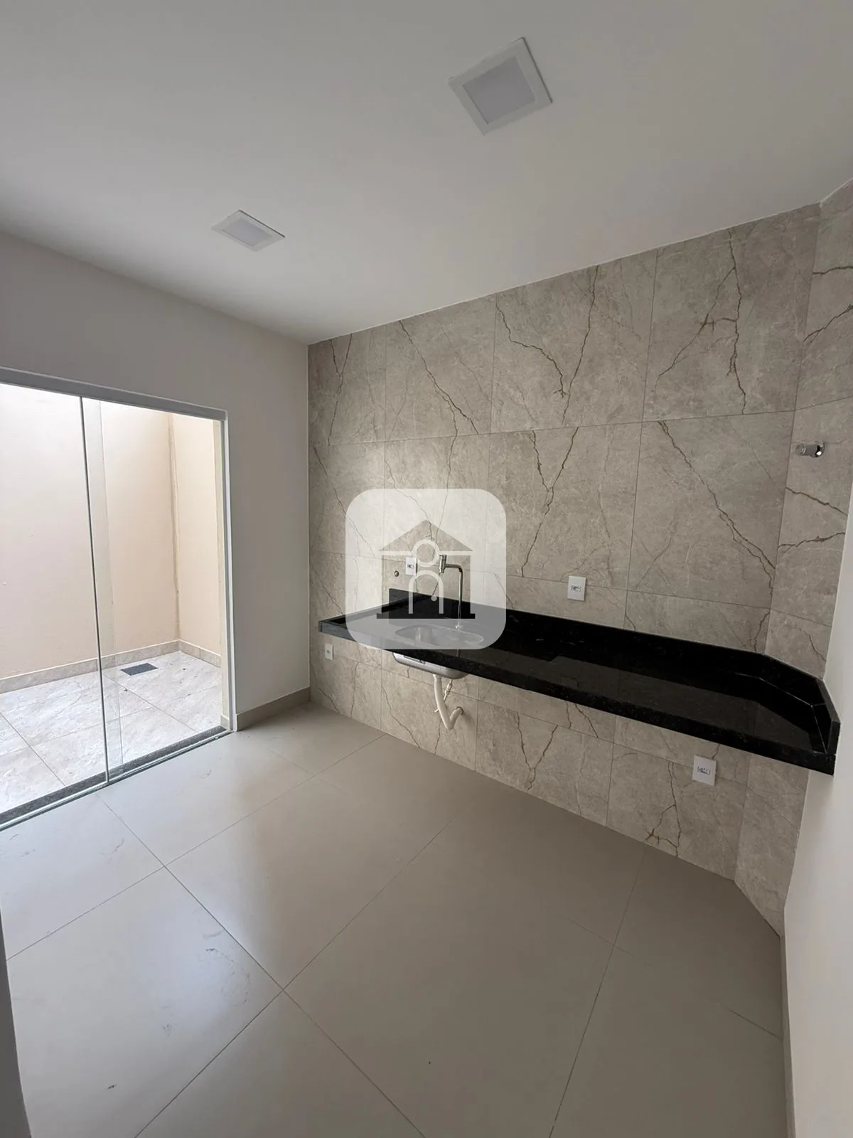 Comprar Apartamento / Padr&atilde;o em Araguari R$ 370.000,00 - Foto 3