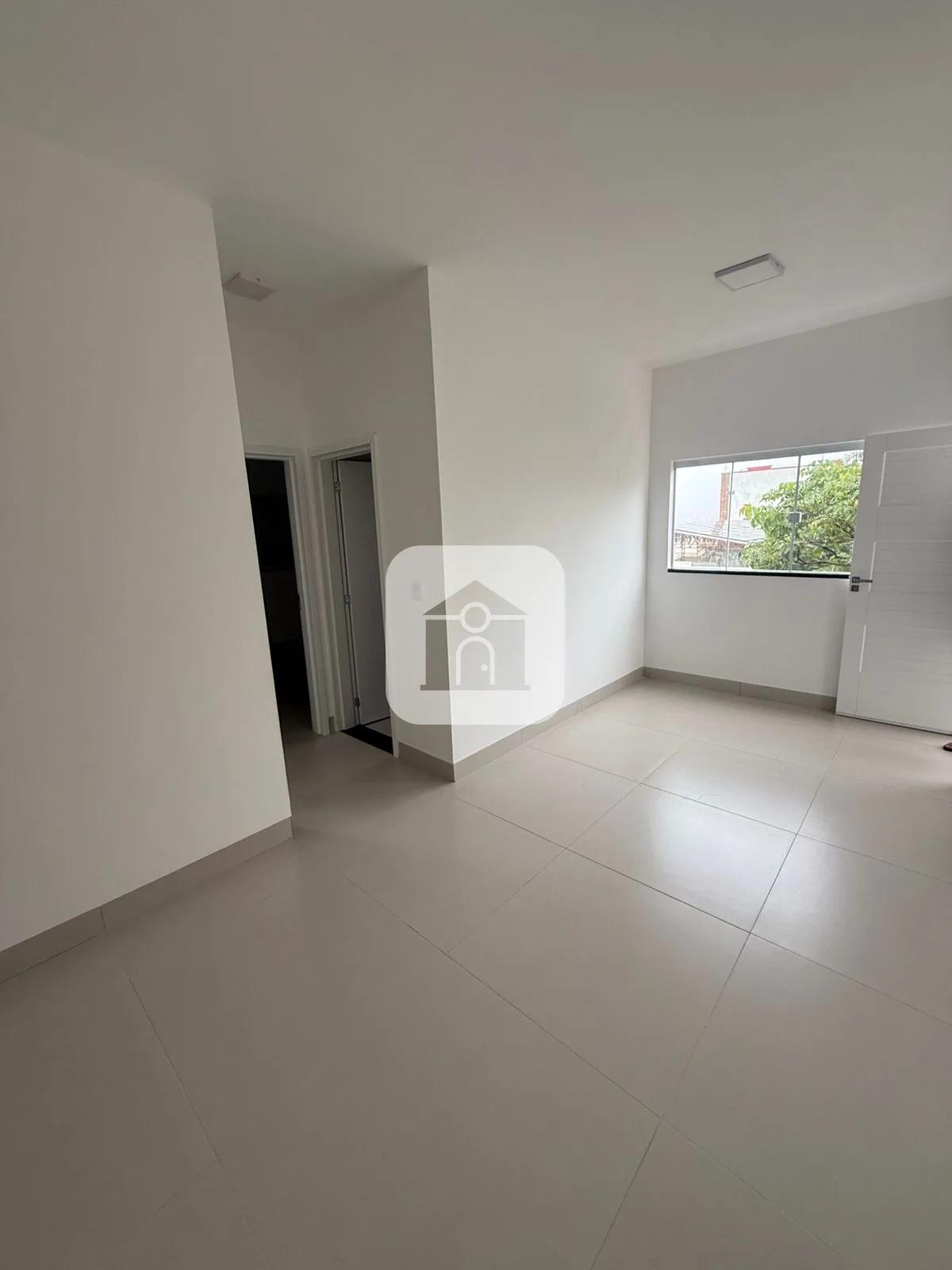 Comprar Apartamento / Padr&atilde;o em Araguari R$ 350.000,00 - Foto 2