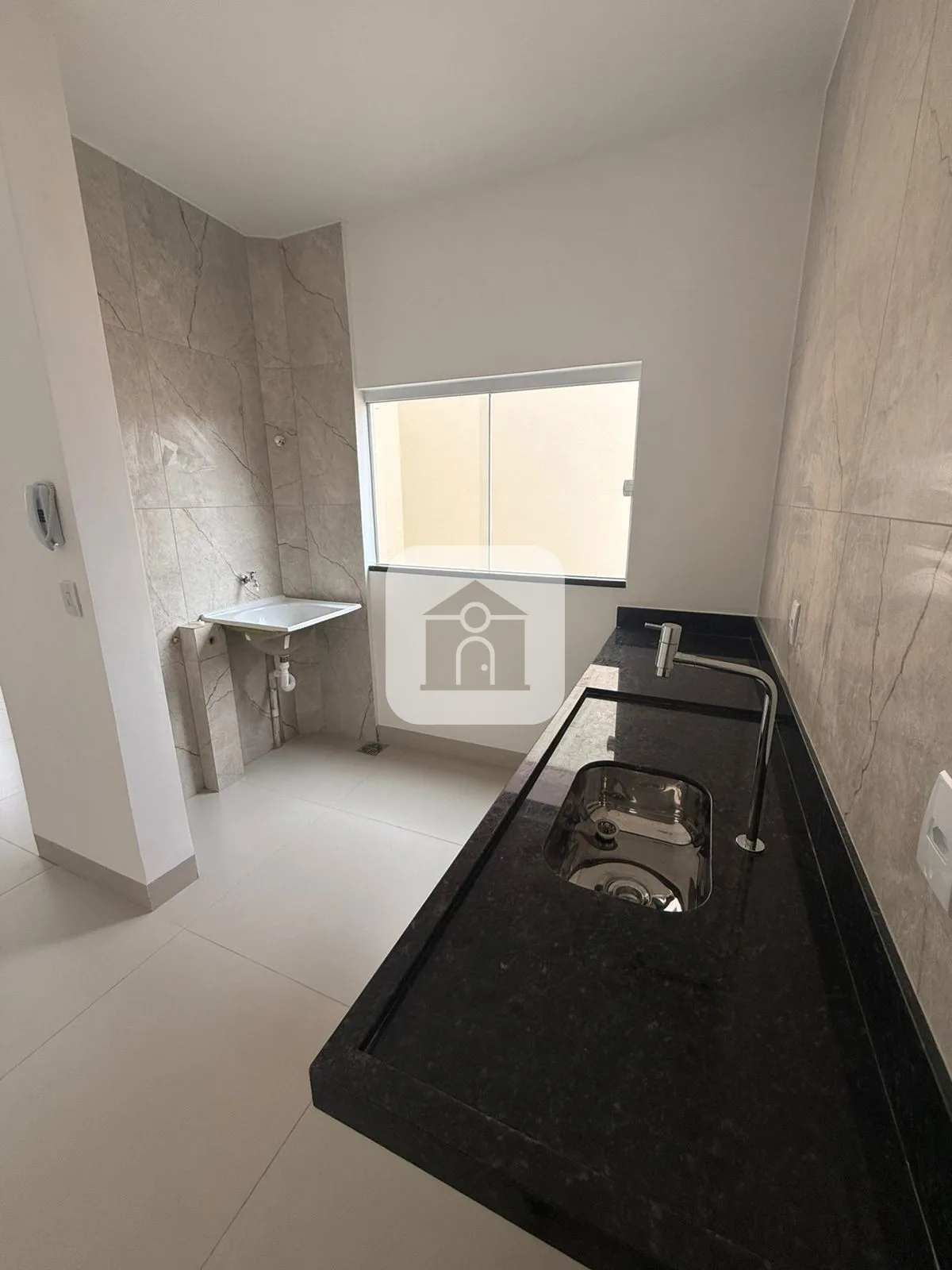 Comprar Apartamento / Padr&atilde;o em Araguari R$ 350.000,00 - Foto 4