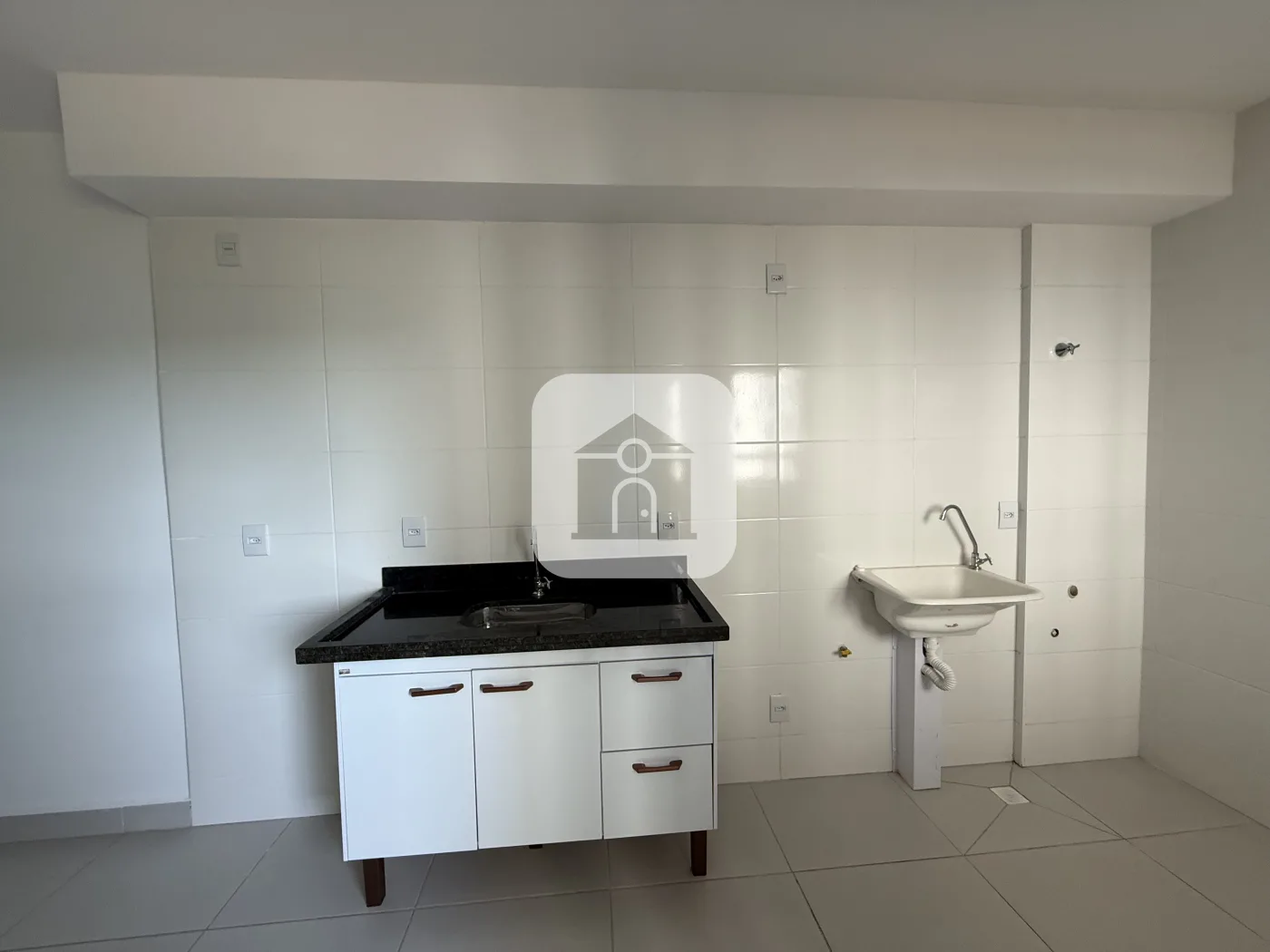 Alugar Apartamento / Padr&atilde;o em Uberl&acirc;ndia R$ 1.650,00 - Foto 4