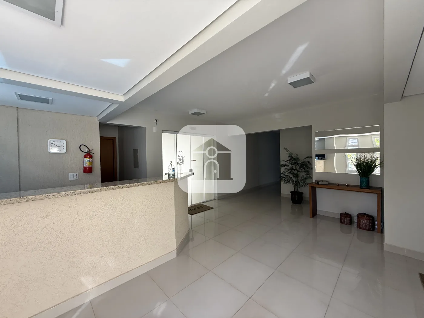 Alugar Apartamento / Padr&atilde;o em Uberl&acirc;ndia R$ 2.500,00 - Foto 2