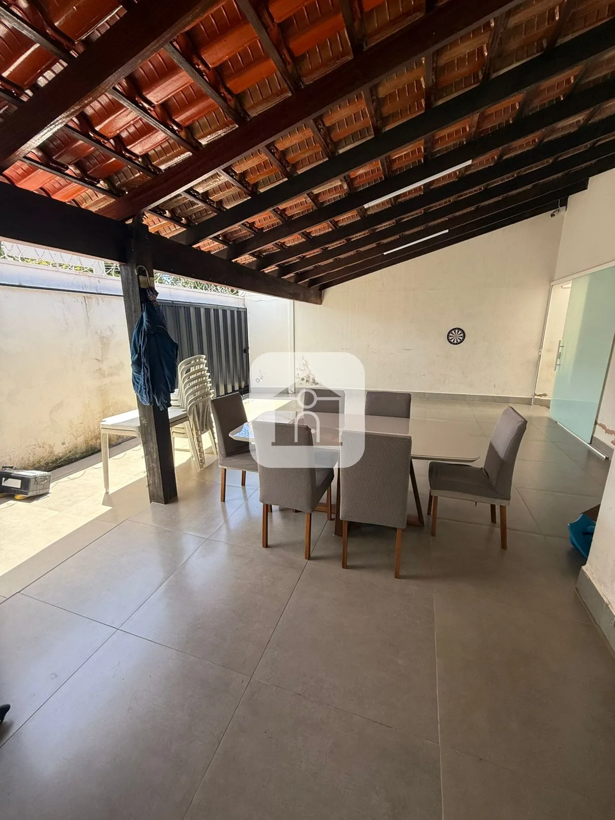 Alugar Casa / Padr&atilde;o em Araguari R$ 1.900,00 - Foto 3