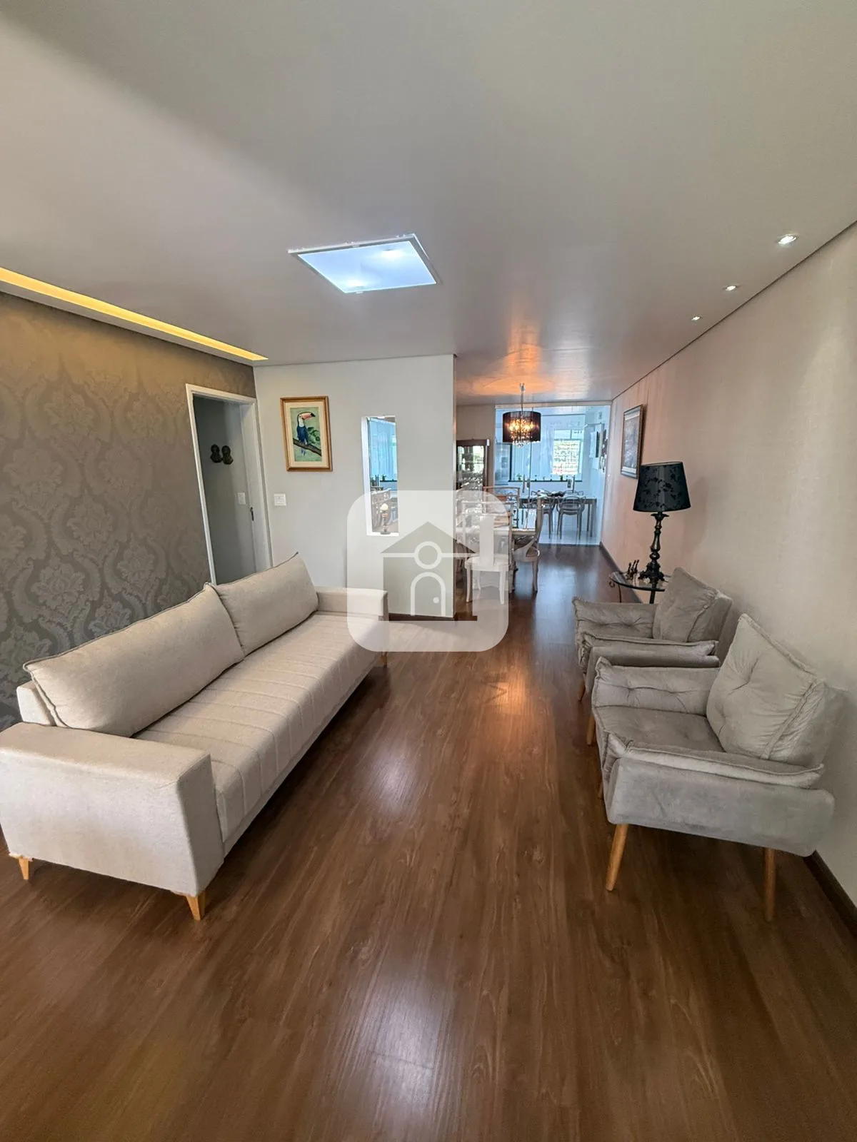 Alugar Apartamento / Padr&atilde;o em Araguari R$ 3.000,00 - Foto 2