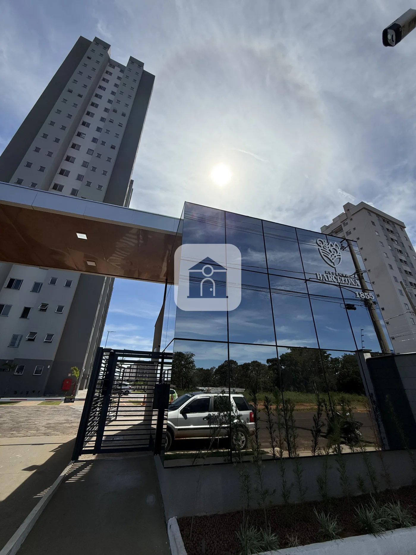 Alugar Apartamento / Padr&atilde;o em Uberl&acirc;ndia R$ 1.000,00 - Foto 1