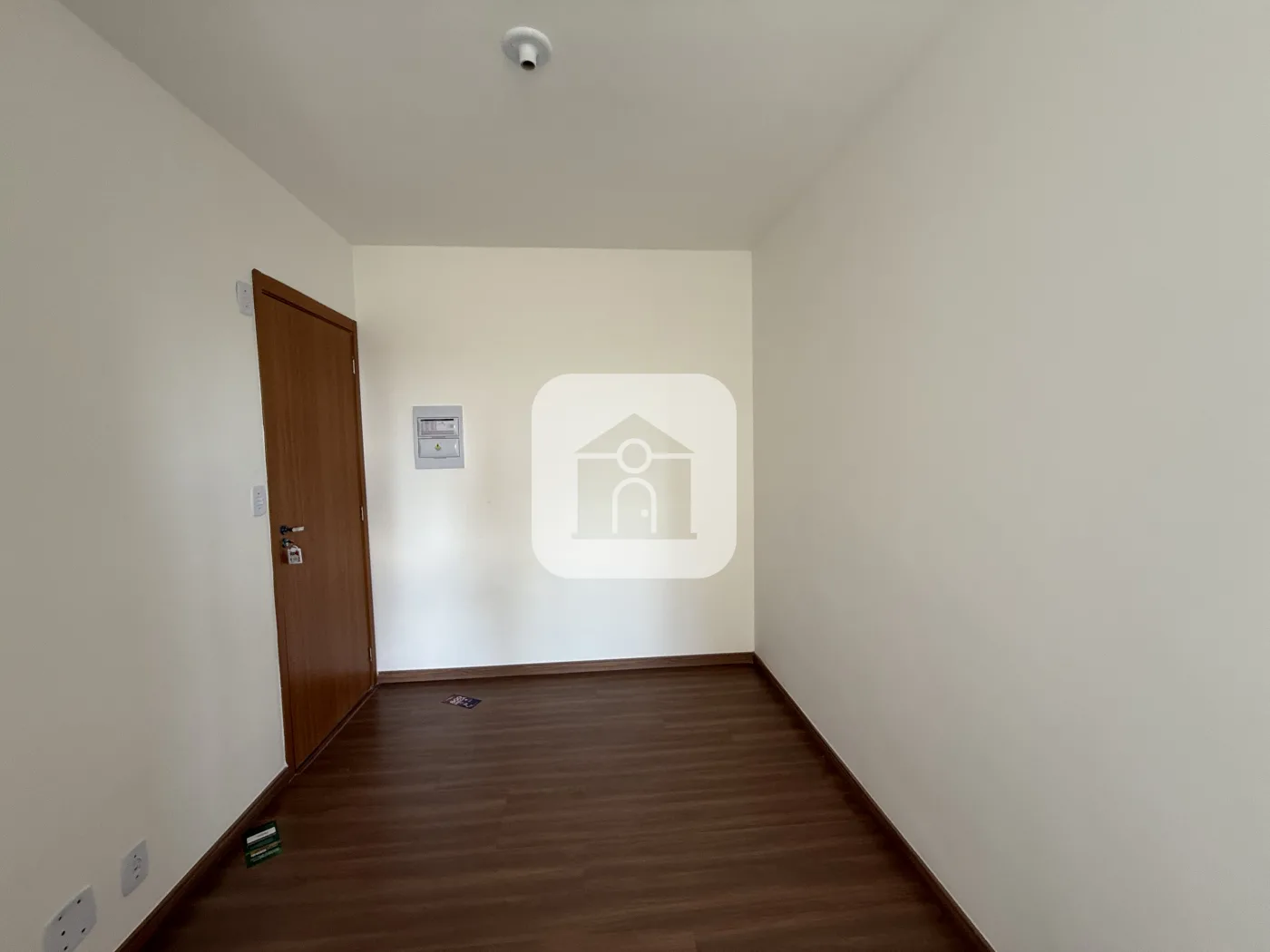 Alugar Apartamento / Padr&atilde;o em Uberl&acirc;ndia R$ 1.000,00 - Foto 2