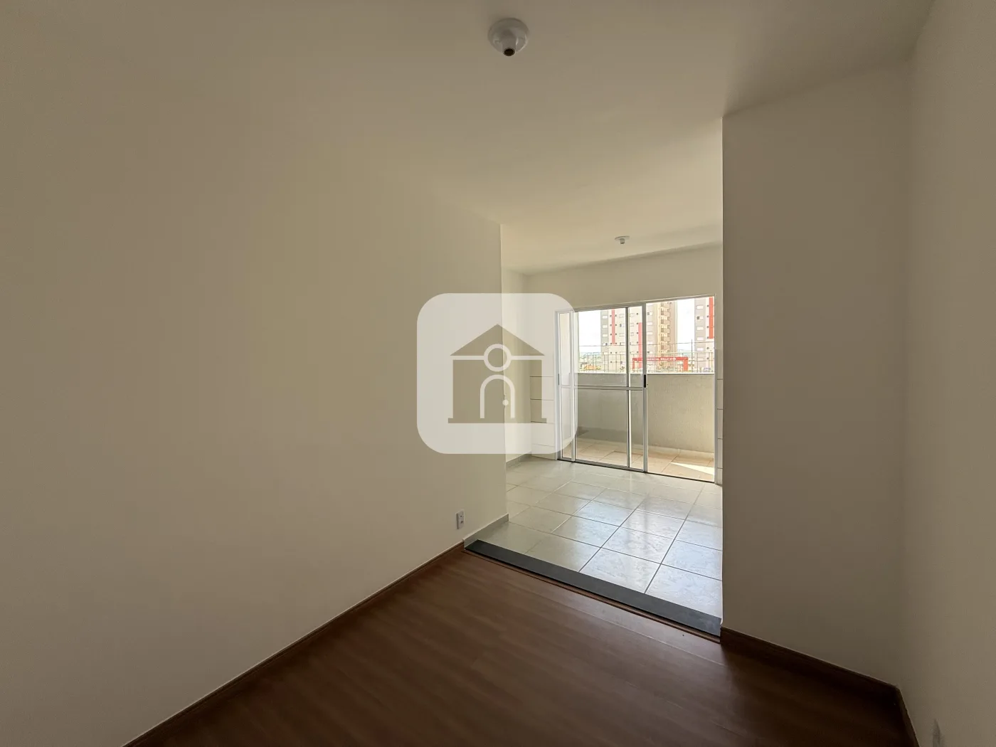 Alugar Apartamento / Padr&atilde;o em Uberl&acirc;ndia R$ 1.000,00 - Foto 10